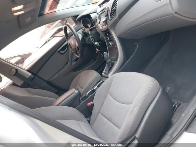 Photo 4 VIN: KMHDH4AE5EU170037 - HYUNDAI ELANTRA 