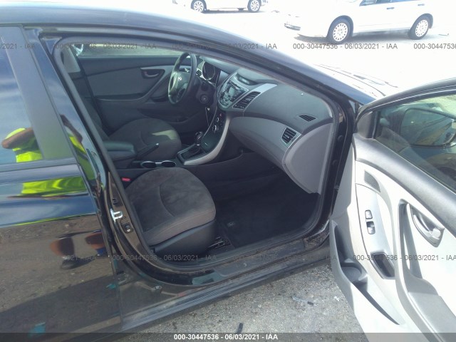 Photo 4 VIN: KMHDH4AE5FU266185 - HYUNDAI ELANTRA 