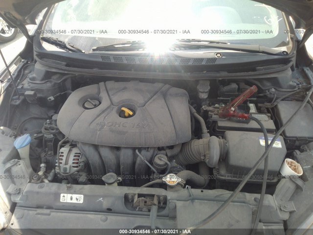 Photo 9 VIN: KMHDH4AE5FU266185 - HYUNDAI ELANTRA 