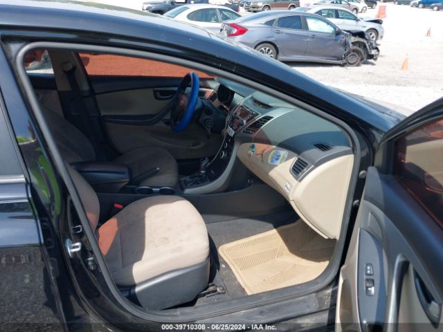 Photo 4 VIN: KMHDH4AE5FU283262 - HYUNDAI ELANTRA 