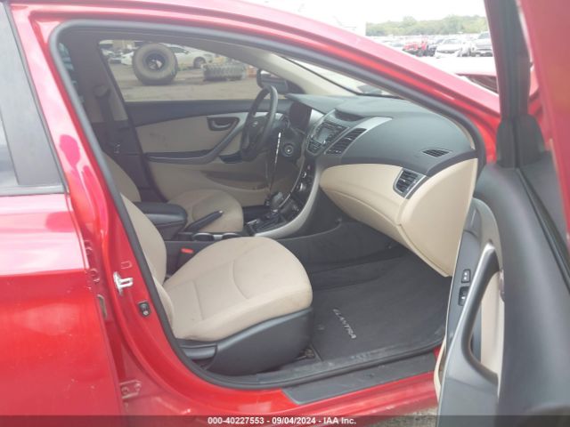 Photo 4 VIN: KMHDH4AE5FU310976 - HYUNDAI ELANTRA 