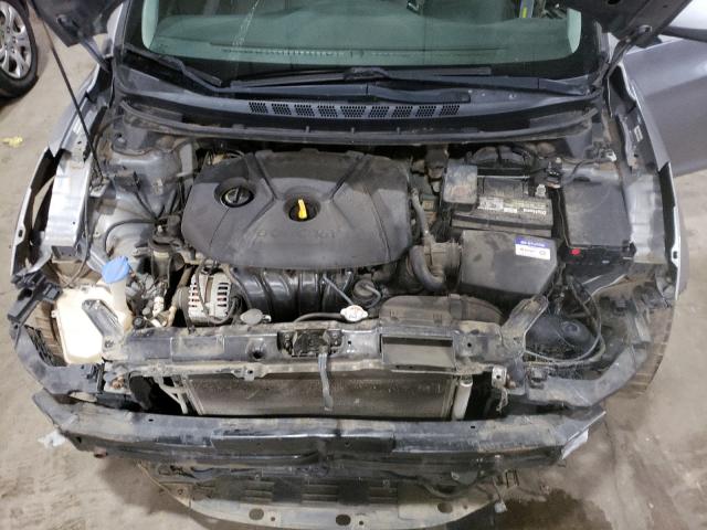 Photo 6 VIN: KMHDH4AE5FU310993 - HYUNDAI ELANTRA SE 