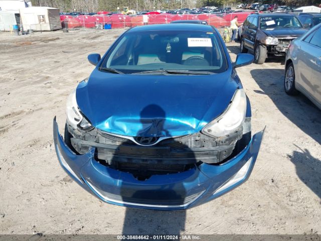 Photo 5 VIN: KMHDH4AE5FU322402 - HYUNDAI ELANTRA 