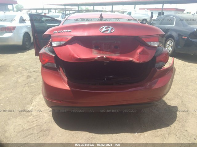 Photo 5 VIN: KMHDH4AE5FU325638 - HYUNDAI ELANTRA 