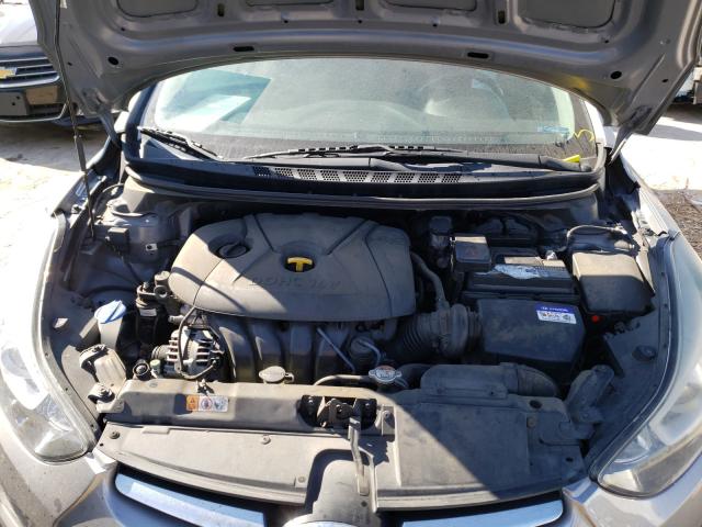 Photo 6 VIN: KMHDH4AE5FU372720 - HYUNDAI ELANTRA SE 