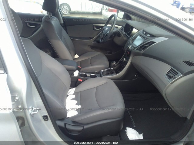 Photo 4 VIN: KMHDH4AE5GU515604 - HYUNDAI ELANTRA 