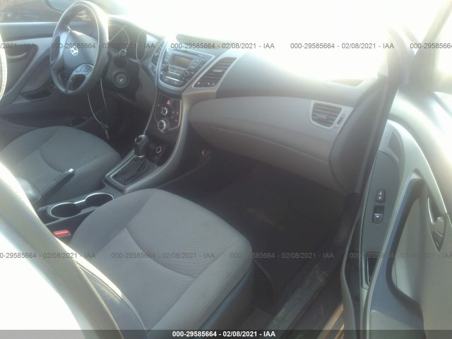 Photo 4 VIN: KMHDH4AE5GU583790 - HYUNDAI ELANTRA 