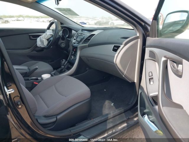 Photo 4 VIN: KMHDH4AE5GU604606 - HYUNDAI ELANTRA 