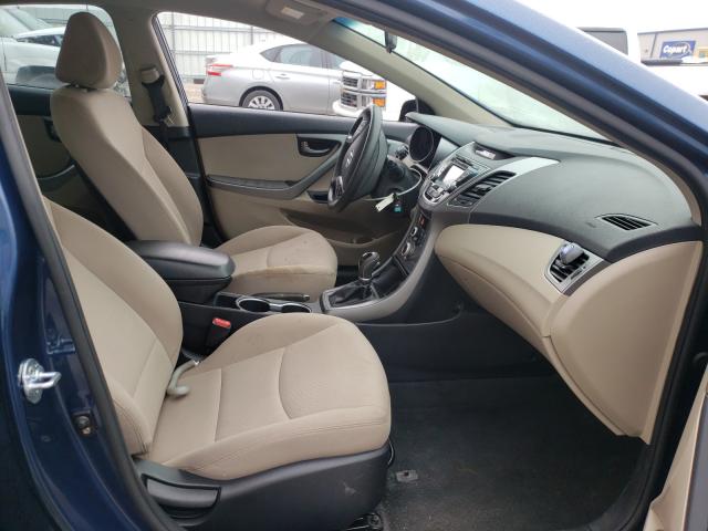 Photo 4 VIN: KMHDH4AE5GU617954 - HYUNDAI ELANTRA 