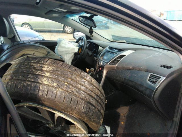 Photo 4 VIN: KMHDH4AE5GU626427 - HYUNDAI ELANTRA 