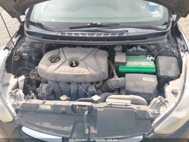 Photo 9 VIN: KMHDH4AE6BU083694 - HYUNDAI ELANTRA 