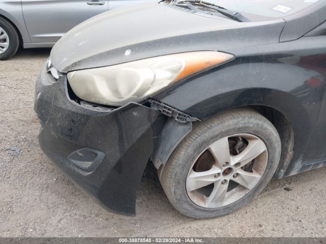 Photo 5 VIN: KMHDH4AE6BU083730 - HYUNDAI ELANTRA 