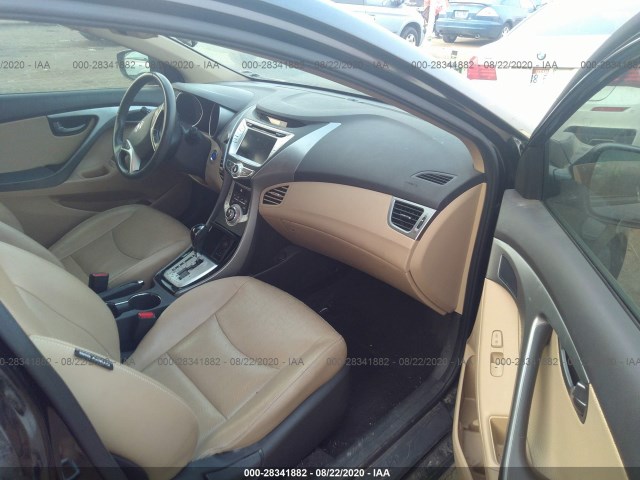 Photo 4 VIN: KMHDH4AE6BU093951 - HYUNDAI ELANTRA 