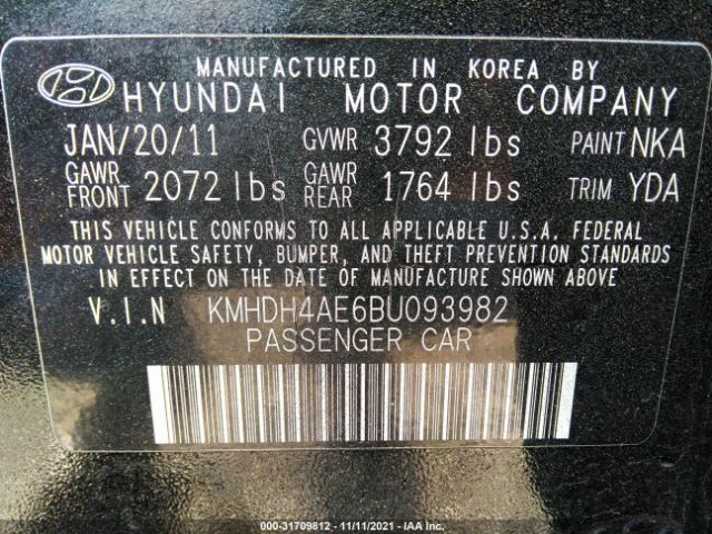 Photo 8 VIN: KMHDH4AE6BU093982 - HYUNDAI ELANTRA 