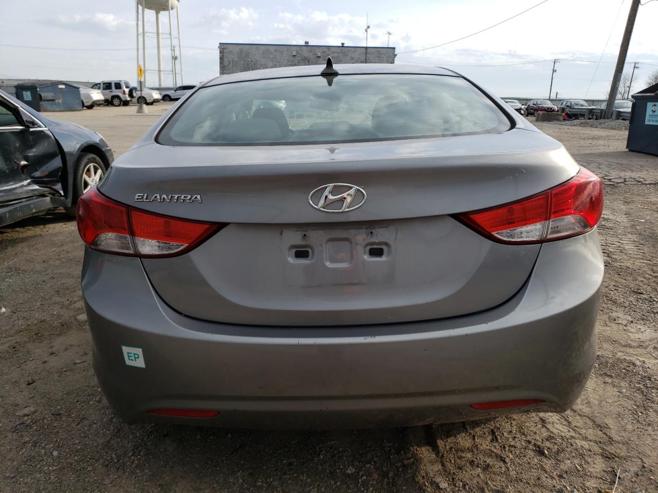 Photo 6 VIN: KMHDH4AE6BU123546 - HYUNDAI ELANTRA 