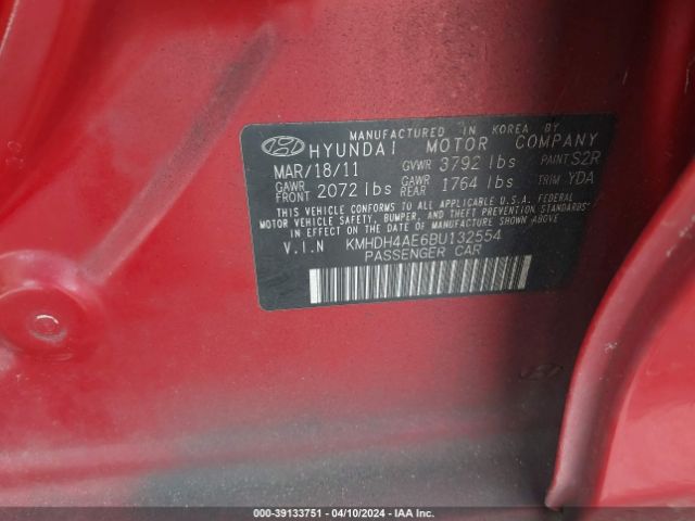 Photo 8 VIN: KMHDH4AE6BU132554 - HYUNDAI ELANTRA 