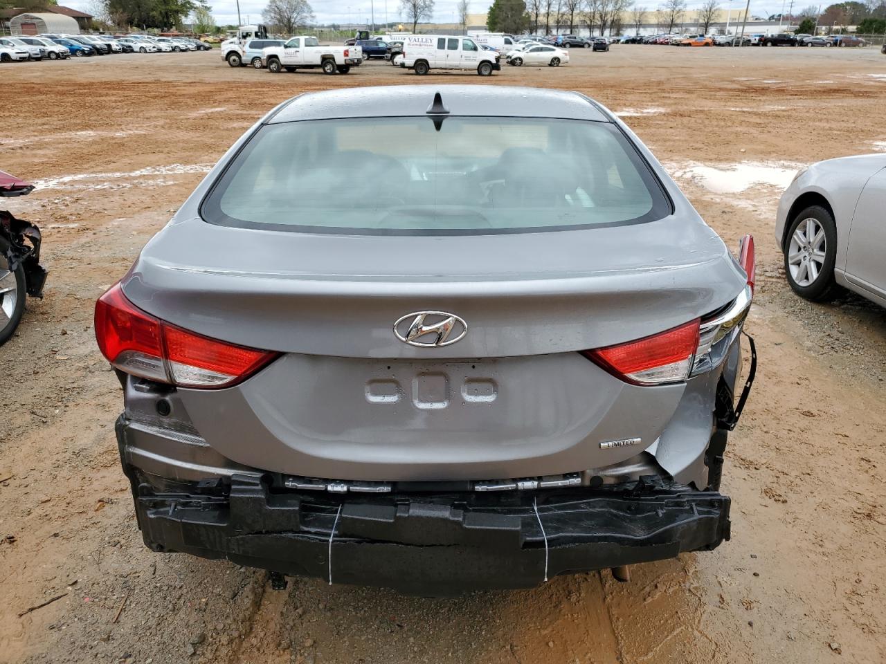 Photo 5 VIN: KMHDH4AE6BU148902 - HYUNDAI ELANTRA 