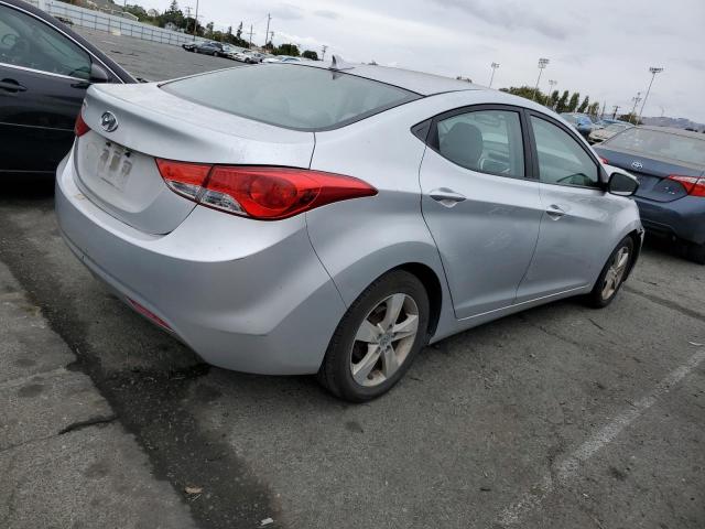 Photo 2 VIN: KMHDH4AE6BU152836 - HYUNDAI ELANTRA GL 