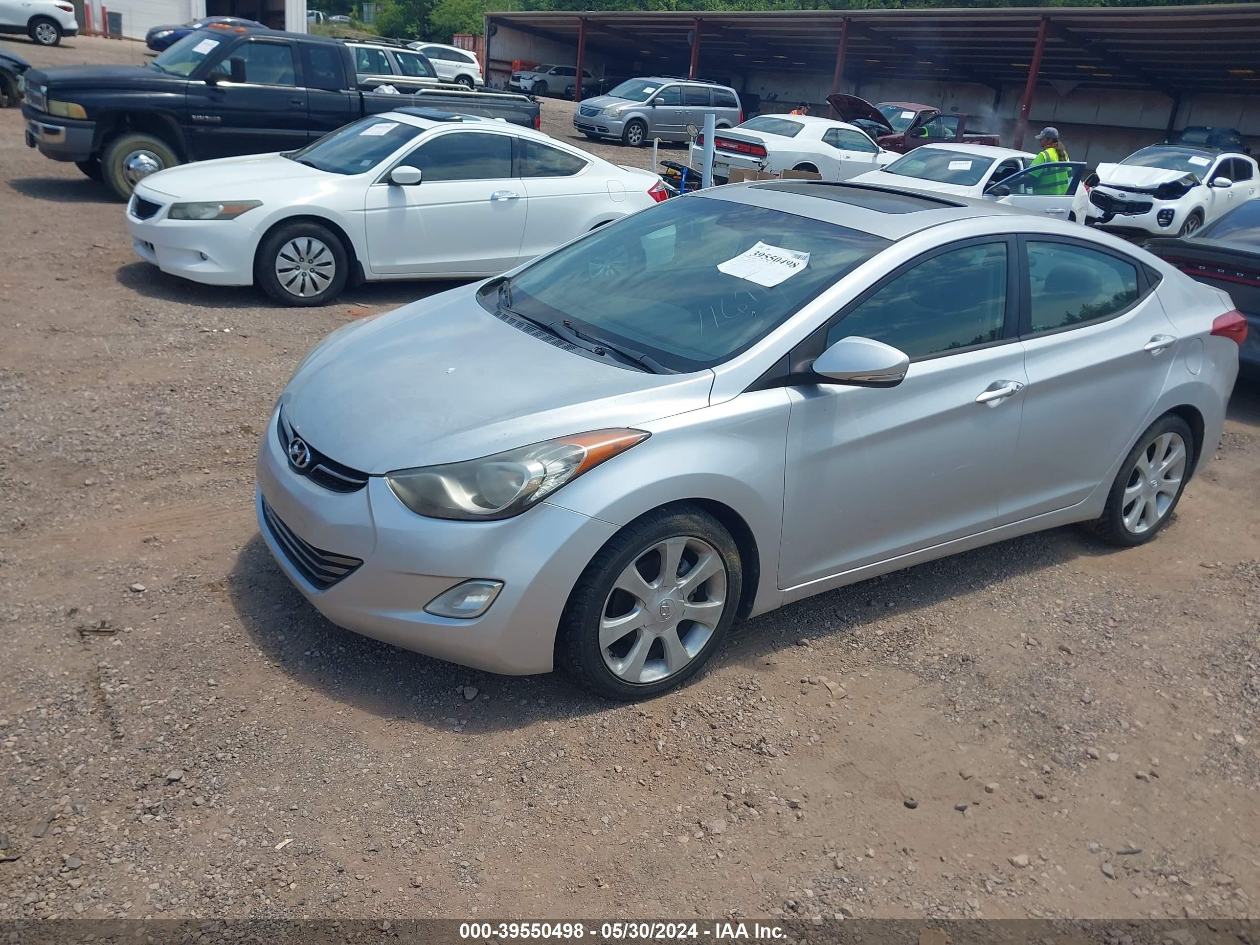 Photo 1 VIN: KMHDH4AE6BU165151 - HYUNDAI ELANTRA 