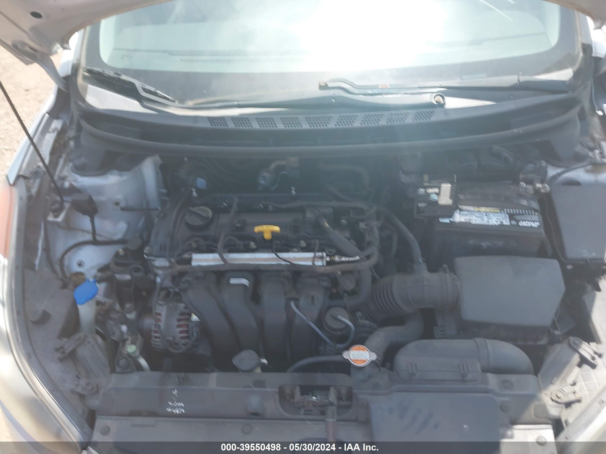 Photo 9 VIN: KMHDH4AE6BU165151 - HYUNDAI ELANTRA 