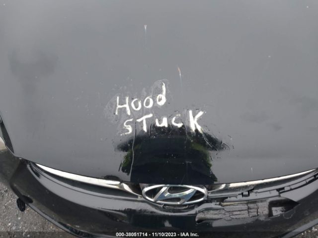 Photo 9 VIN: KMHDH4AE6CU227259 - HYUNDAI ELANTRA 