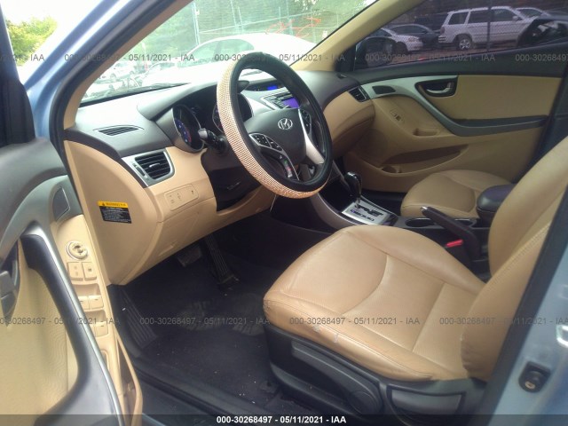 Photo 4 VIN: KMHDH4AE6CU306334 - HYUNDAI ELANTRA 