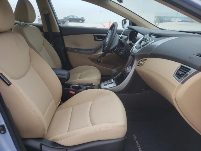 Photo 4 VIN: KMHDH4AE6CU312599 - HYUNDAI ELANTRA GL 