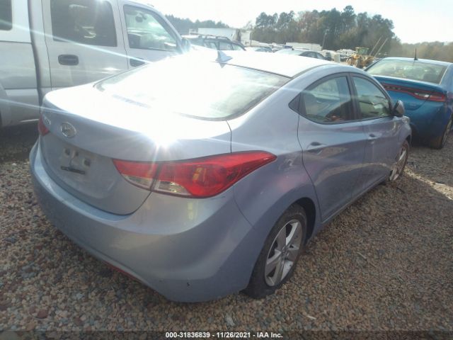 Photo 3 VIN: KMHDH4AE6CU316345 - HYUNDAI ELANTRA 