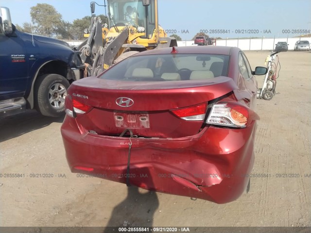 Photo 5 VIN: KMHDH4AE6CU358837 - HYUNDAI ELANTRA 