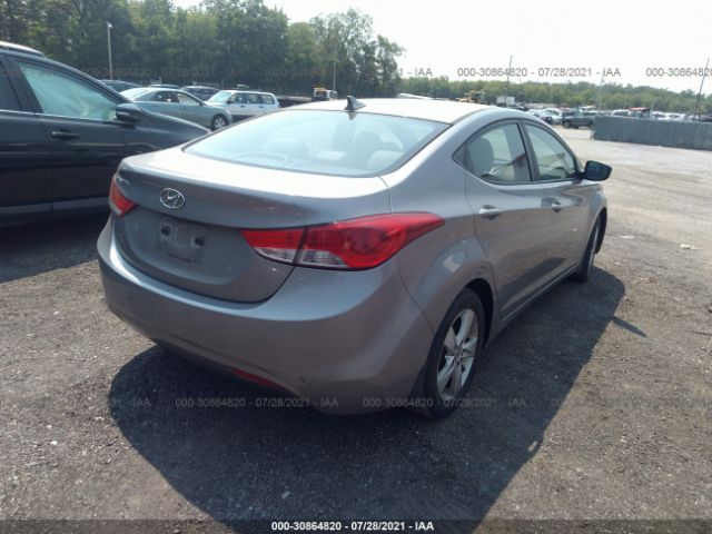 Photo 3 VIN: KMHDH4AE6CU424903 - HYUNDAI ELANTRA 