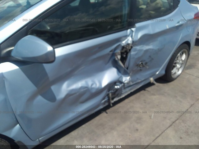 Photo 5 VIN: KMHDH4AE6CU445122 - HYUNDAI ELANTRA 