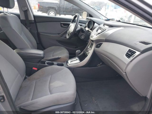 Photo 4 VIN: KMHDH4AE6CU451633 - HYUNDAI ELANTRA 