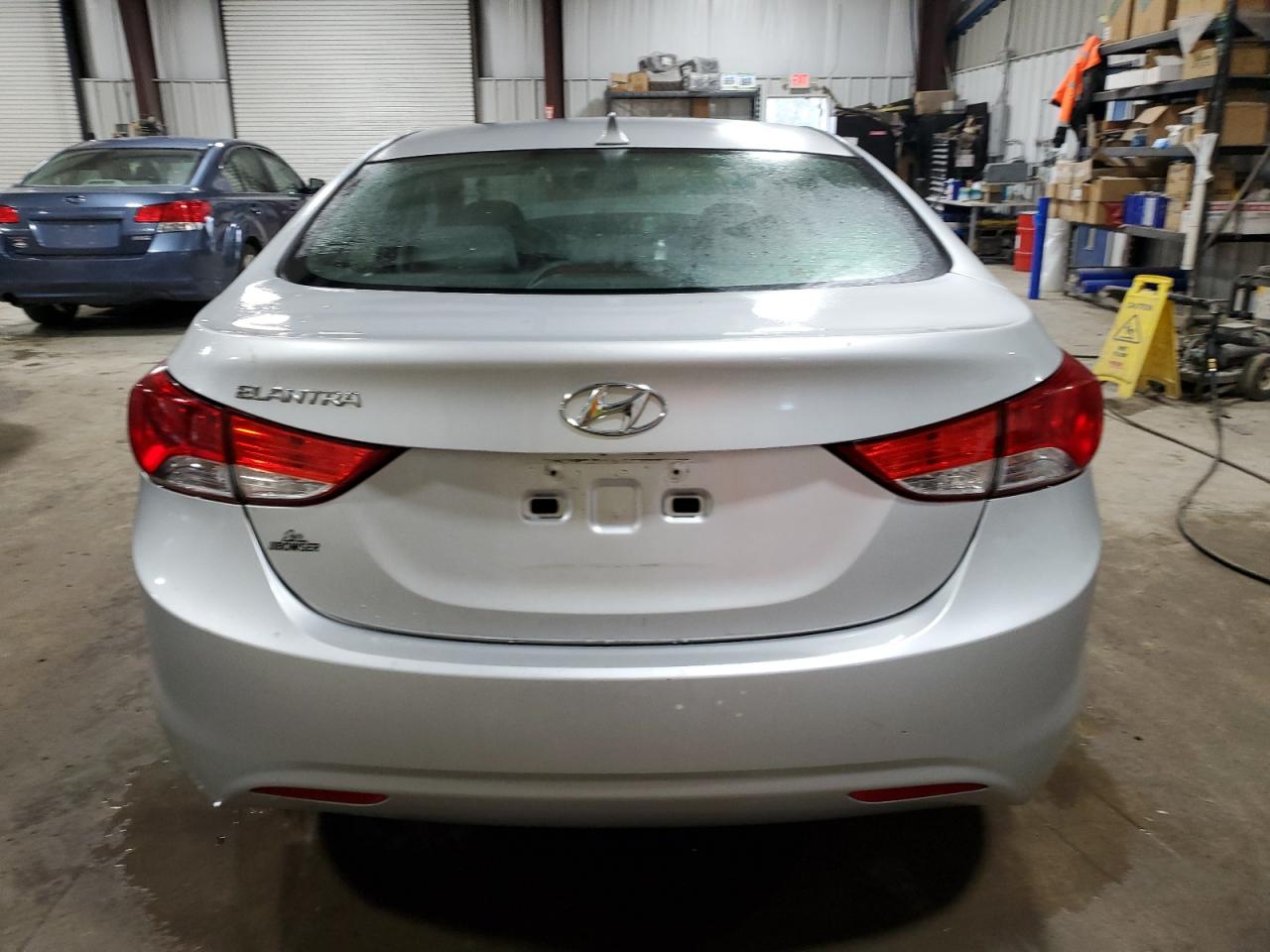 Photo 5 VIN: KMHDH4AE6CU453883 - HYUNDAI ELANTRA 