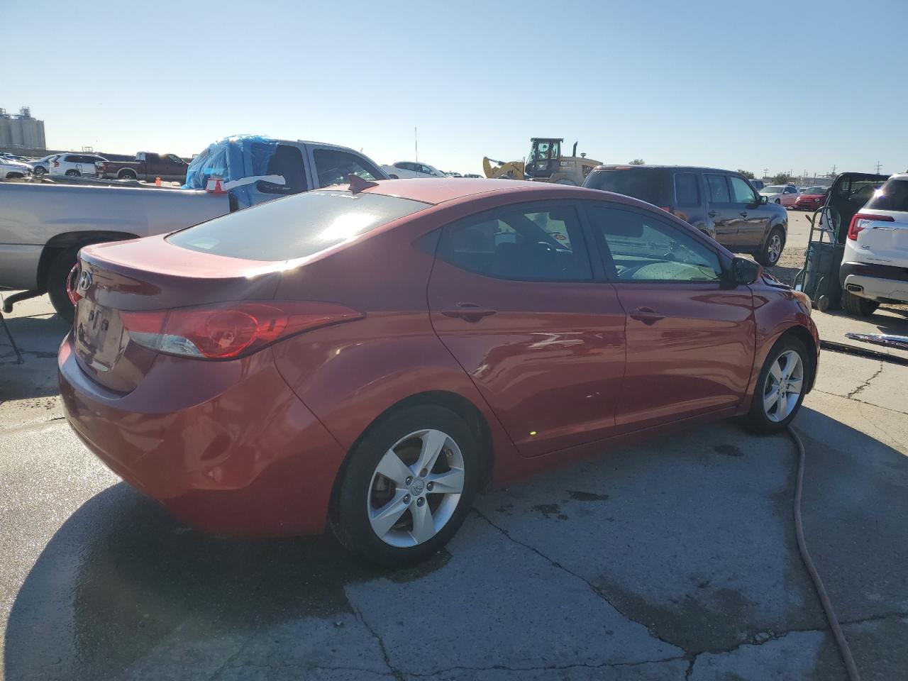 Photo 2 VIN: KMHDH4AE6CU465287 - HYUNDAI ELANTRA 