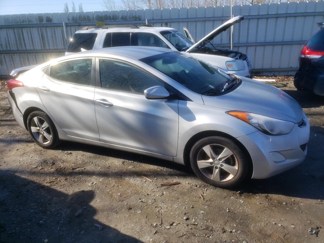 Photo 3 VIN: KMHDH4AE6DU016578 - HYUNDAI ELANTRA 