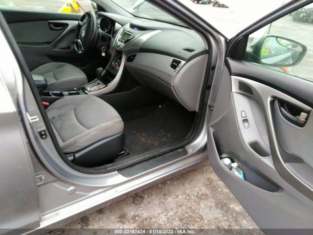 Photo 4 VIN: KMHDH4AE6DU527224 - HYUNDAI ELANTRA 