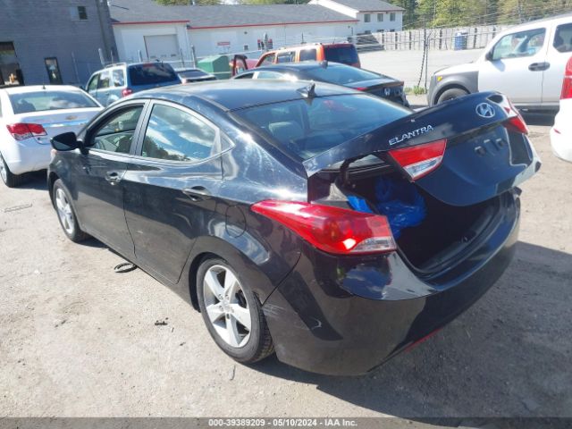 Photo 2 VIN: KMHDH4AE6DU585348 - HYUNDAI ELANTRA 