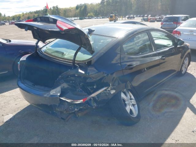 Photo 3 VIN: KMHDH4AE6DU585348 - HYUNDAI ELANTRA 