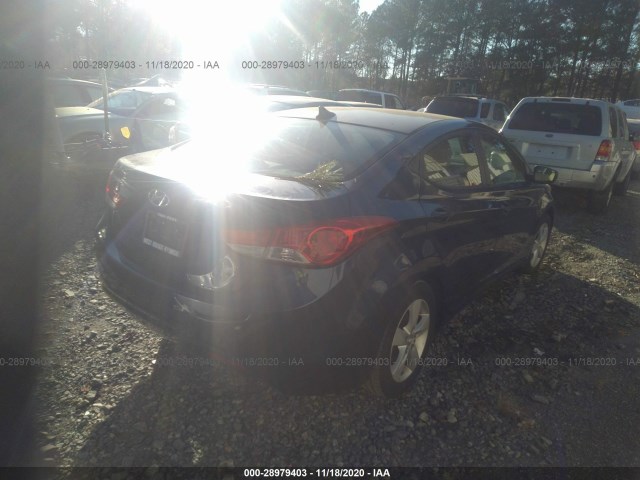 Photo 3 VIN: KMHDH4AE6DU599475 - HYUNDAI ELANTRA 