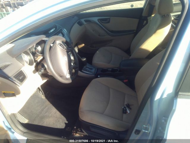 Photo 4 VIN: KMHDH4AE6DU631566 - HYUNDAI ELANTRA 