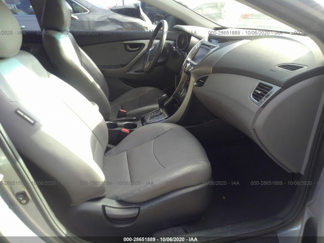 Photo 4 VIN: KMHDH4AE6DU677558 - HYUNDAI ELANTRA 