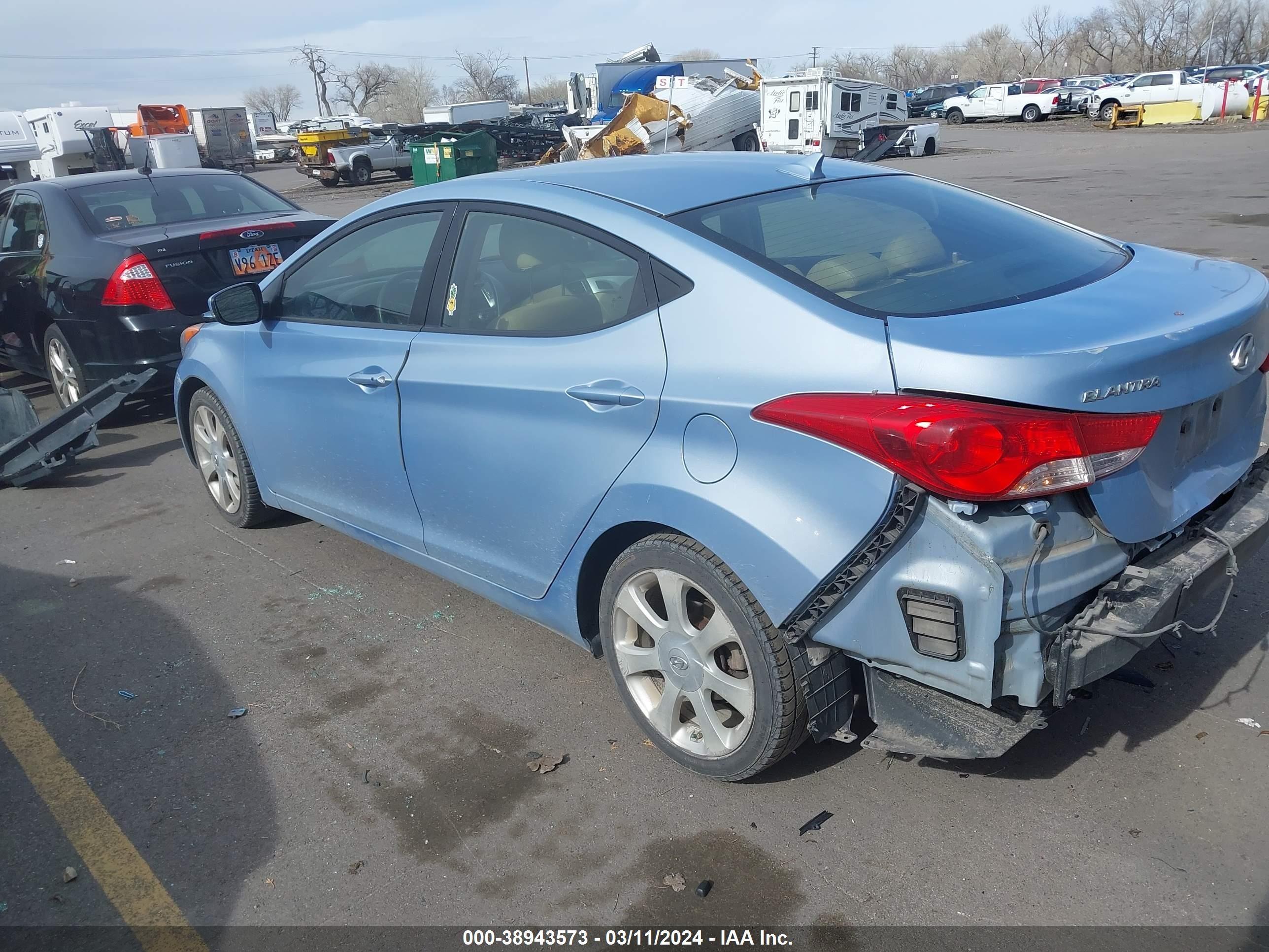 Photo 2 VIN: KMHDH4AE6DU696546 - HYUNDAI ELANTRA 