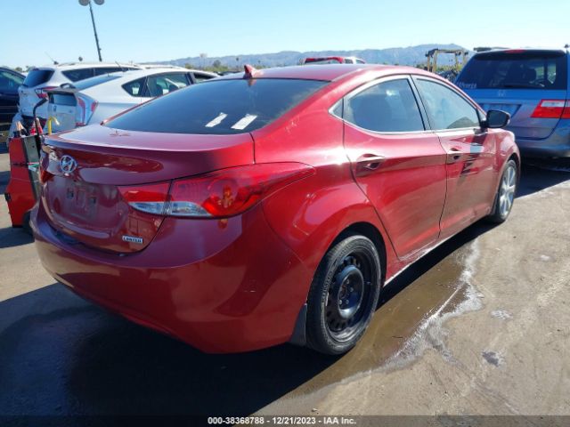 Photo 3 VIN: KMHDH4AE6DU710641 - HYUNDAI ELANTRA 