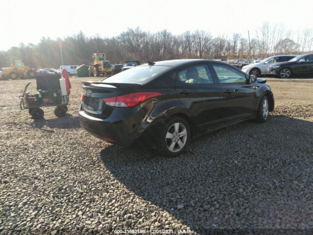 Photo 3 VIN: KMHDH4AE6DU755126 - HYUNDAI ELANTRA 