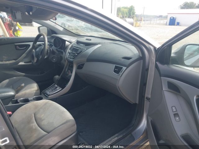 Photo 4 VIN: KMHDH4AE6DU764232 - HYUNDAI ELANTRA 