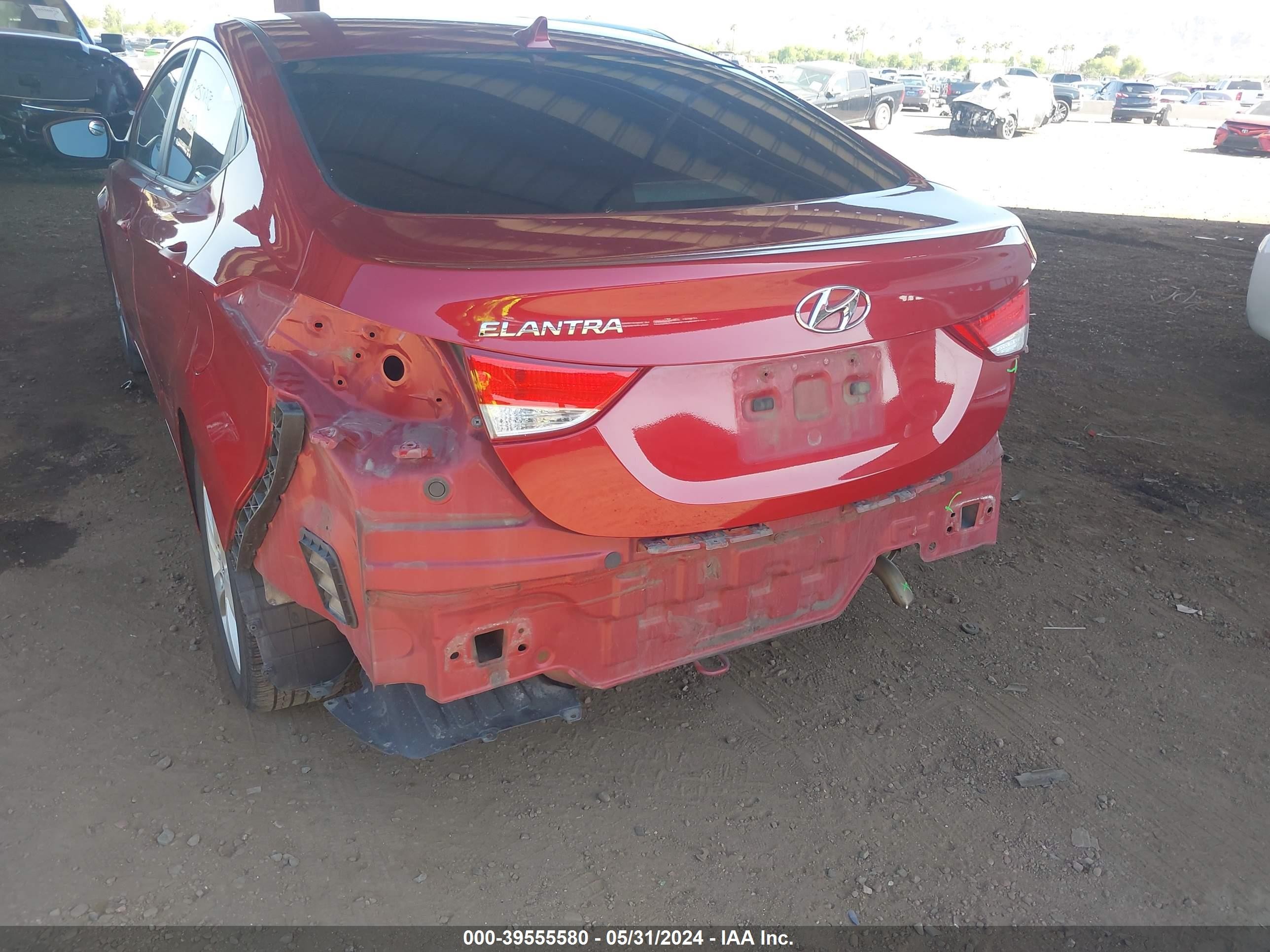 Photo 5 VIN: KMHDH4AE6DU772458 - HYUNDAI ELANTRA 