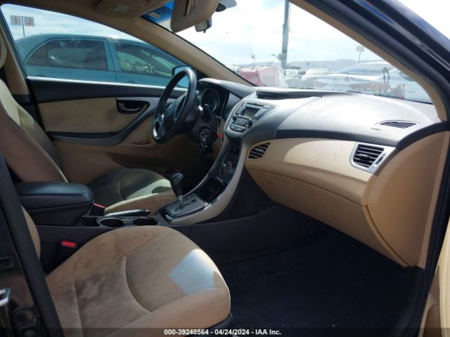 Photo 4 VIN: KMHDH4AE6DU879381 - HYUNDAI ELANTRA 