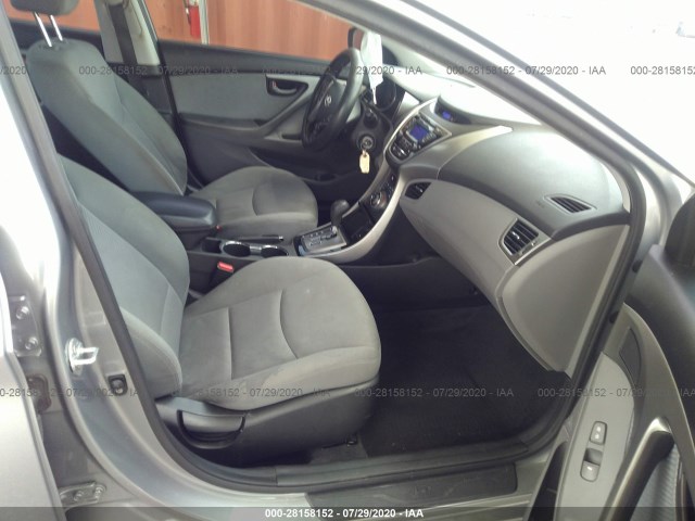 Photo 4 VIN: KMHDH4AE6DU893880 - HYUNDAI ELANTRA 