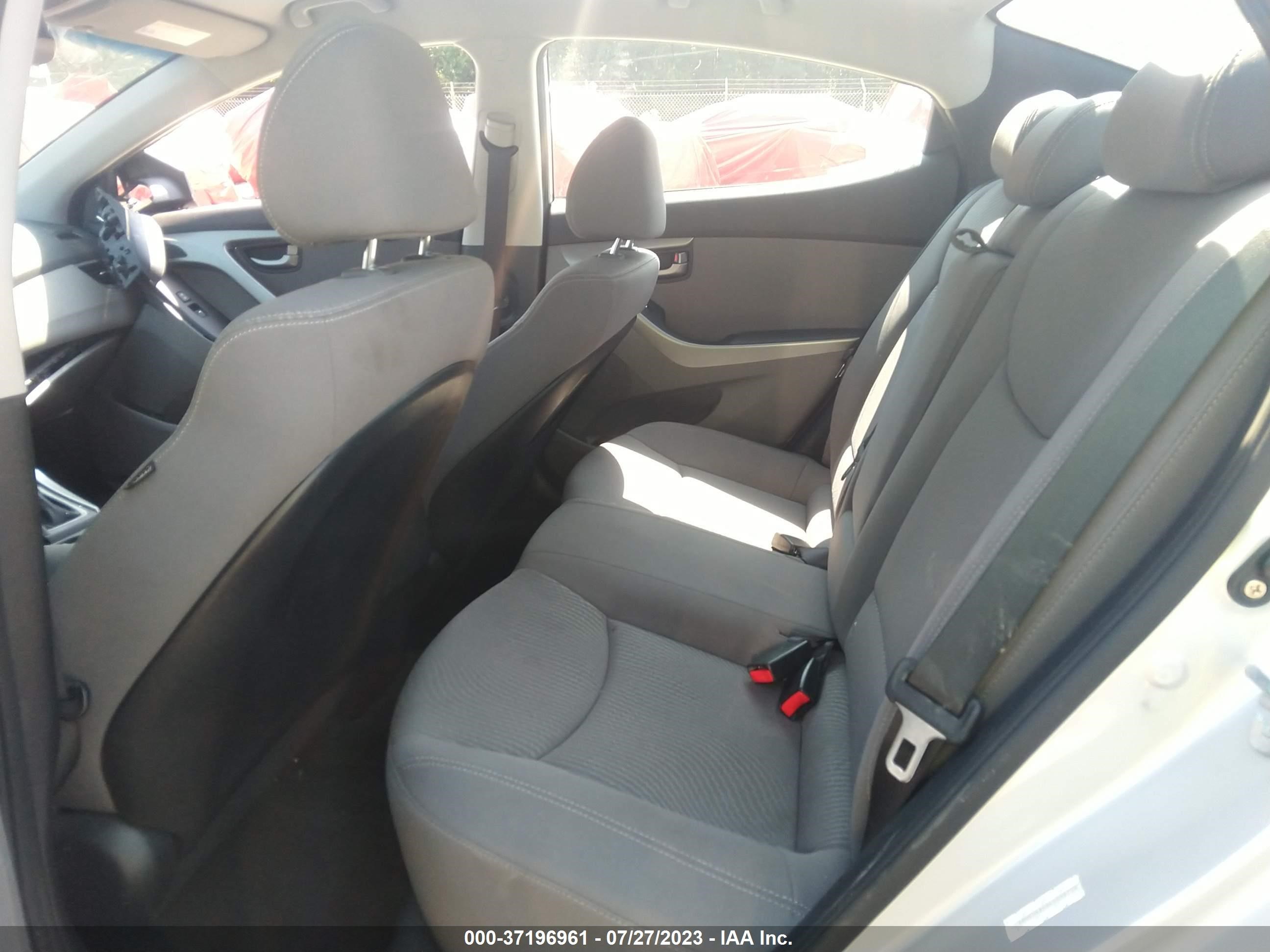 Photo 7 VIN: KMHDH4AE6EU038758 - HYUNDAI ELANTRA 