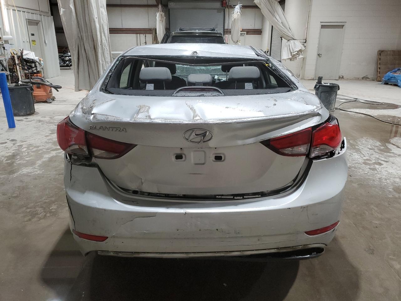 Photo 5 VIN: KMHDH4AE6EU050280 - HYUNDAI ELANTRA 